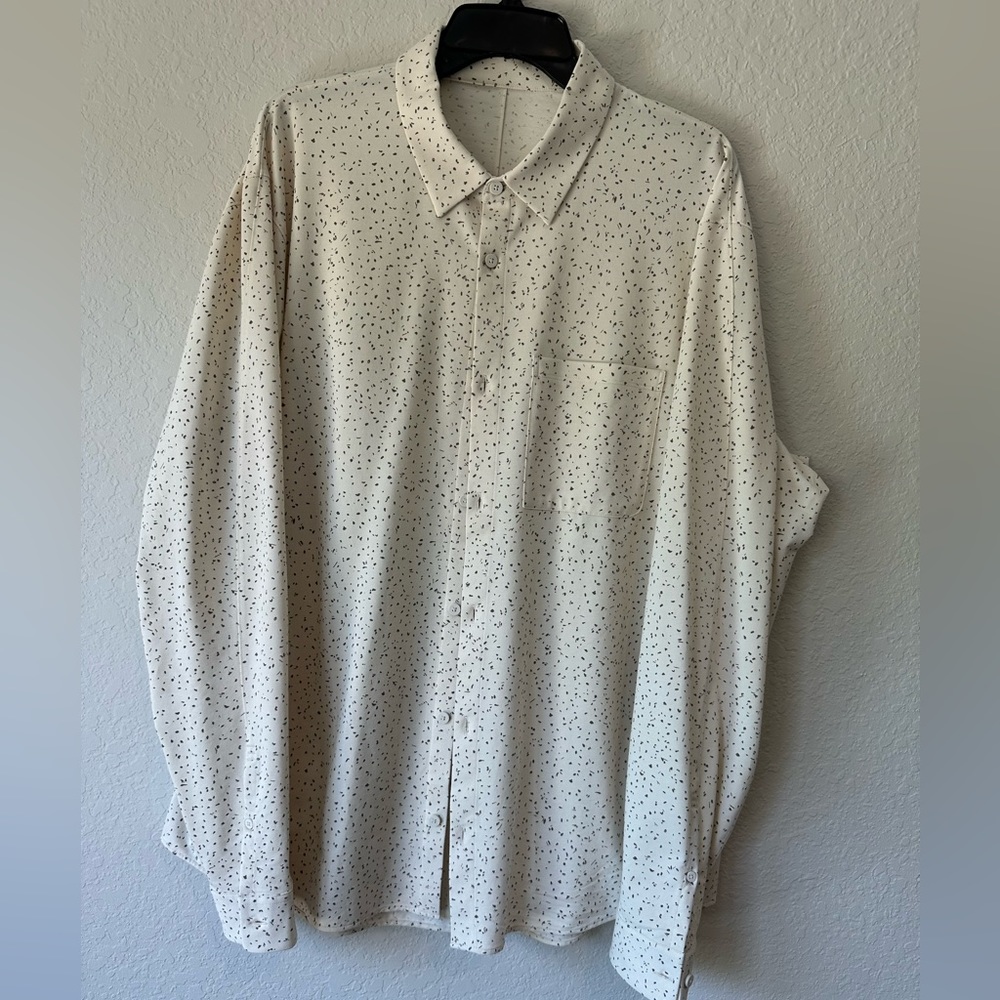 Lululemon XL Men's Dress Shirt